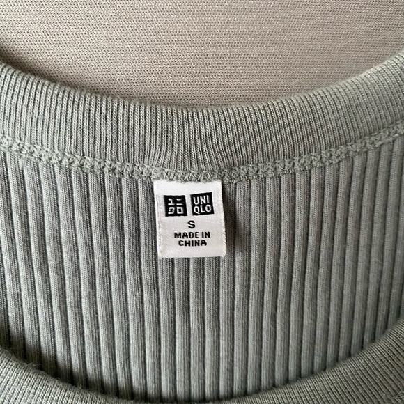 Uniqlo sz S ribbed tank top - Picture 4 of 8